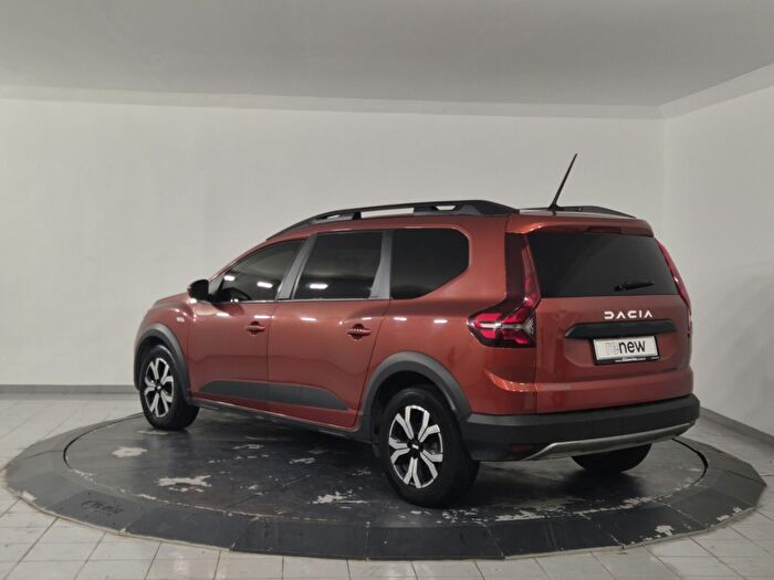 Dacia Jogger 1.0 Turbo Expression 7 Koltuk araç görseli 6
