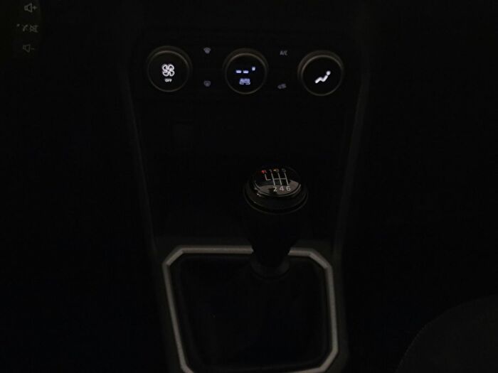 Dacia Jogger 1.0 Turbo Expression 7 Koltuk araç görseli 25