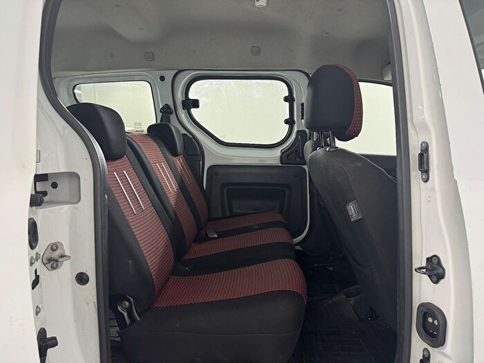 Dacia Dokker 1.5 BlueDCI Ambiance araç görseli 15
