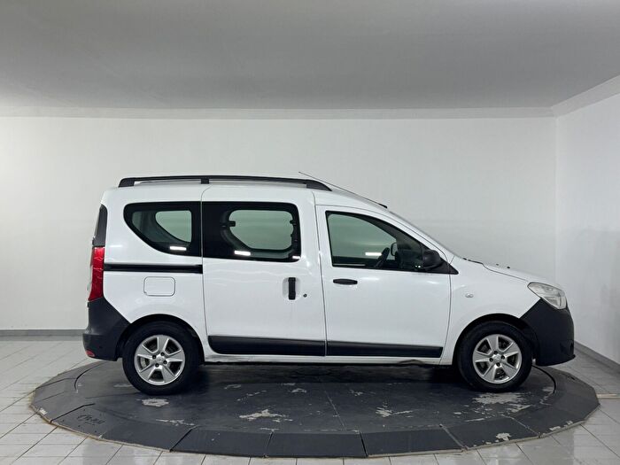 Dacia Dokker 1.5 BlueDCI Ambiance araç görseli 4