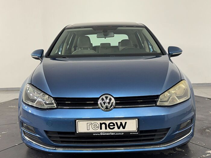 Volkswagen Golf 11