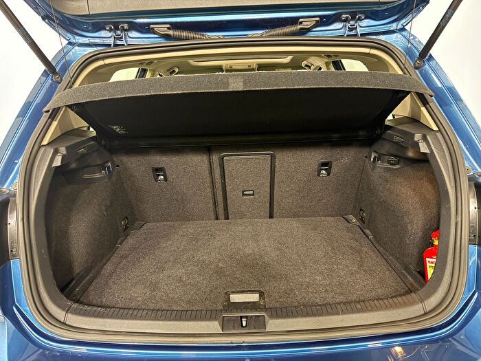 Volkswagen Golf 27