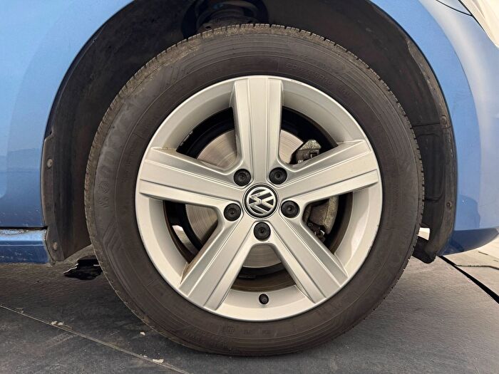 Volkswagen Golf 29