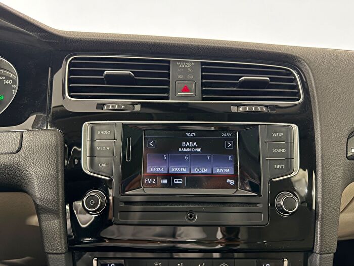 Volkswagen Golf 18
