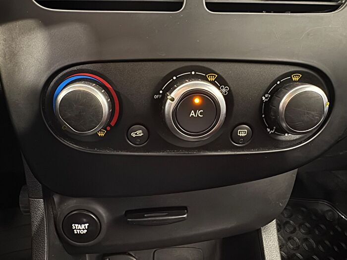 Renault Clio 19