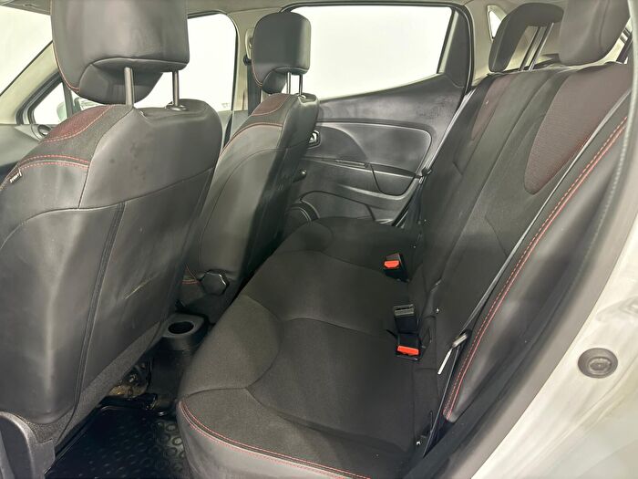 Renault Clio 15