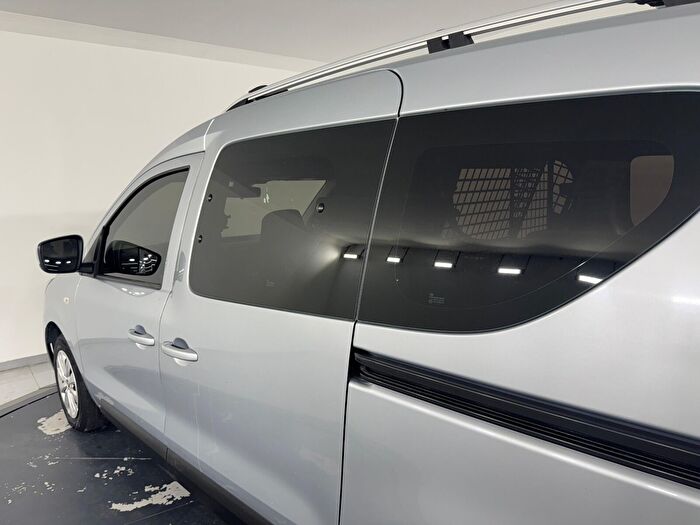 Renault Express Combi 1.5 BlueDCI Joy araç görseli 9