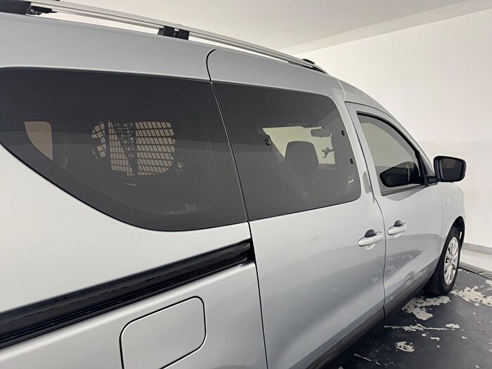 Renault Express Combi 1.5 BlueDCI Joy araç görseli 10