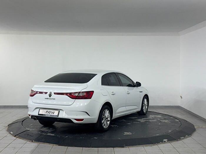 Renault Megane Sedan 1.5 DCI Touch EDC araç görseli 6