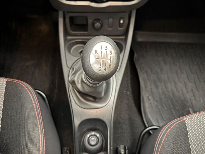 Dacia Duster 21