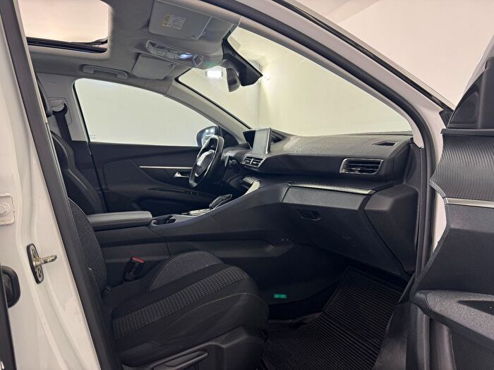 Peugeot 3008 1.5 BlueHDI Active Prime Edition EAT8 araç görseli 14