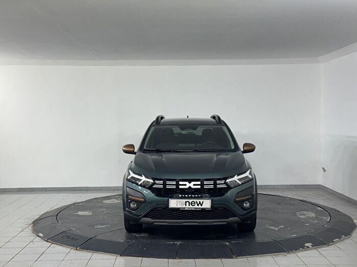 Dacia Sandero Stepway 1.0 TCE Extreme CVT araç görseli 2