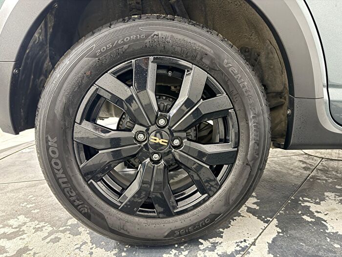 Dacia Sandero Stepway 1.0 TCE Extreme CVT araç görseli 29
