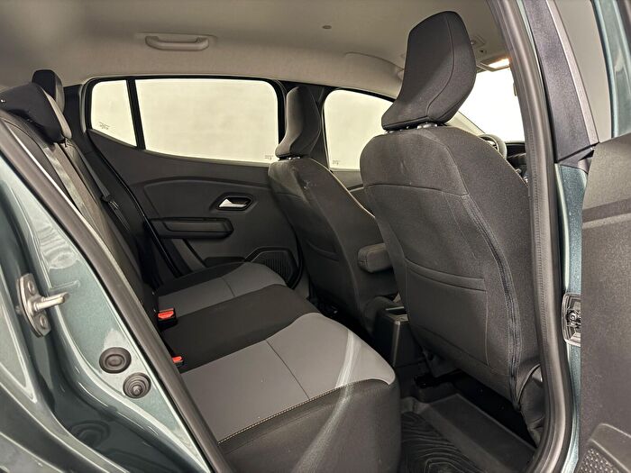 Dacia Sandero Stepway 1.0 TCE Extreme CVT araç görseli 14