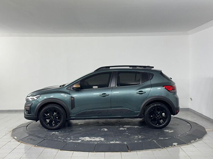 Dacia Sandero Stepway 1.0 TCE Extreme CVT araç görseli 5
