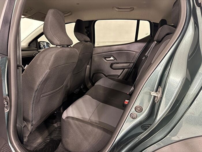 Dacia Sandero Stepway 1.0 TCE Extreme CVT araç görseli 15