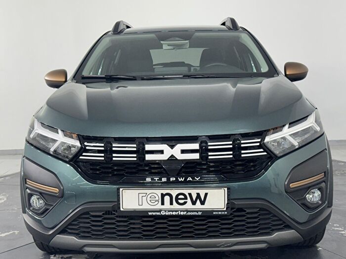 Dacia Sandero Stepway 1.0 TCE Extreme CVT araç görseli 11