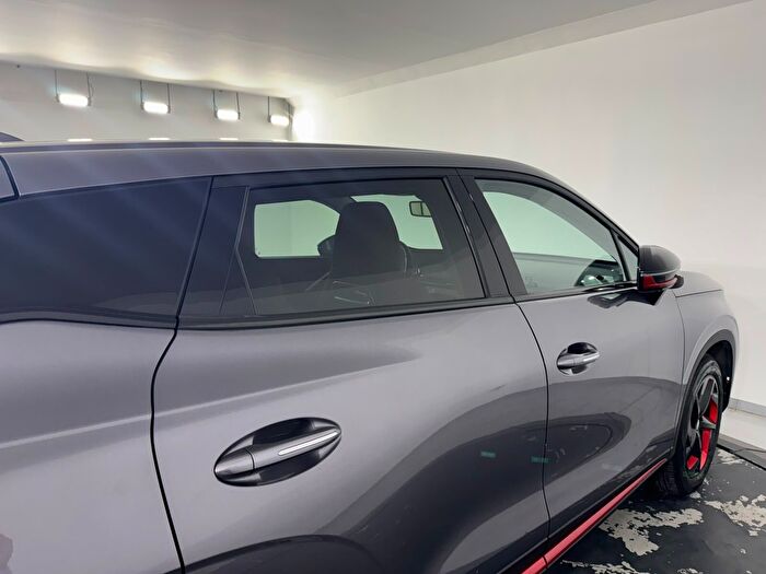 Chery Omoda 5 Omoda5 1.6 TGDI Luxury araç görseli 11