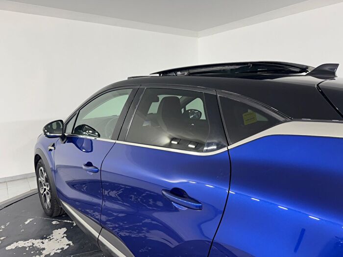 Renault Captur 1.3 TCe Icon EDC araç görseli 10