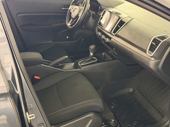 Honda City 1.5 i-VTEC Executive CVT araç görseli 12