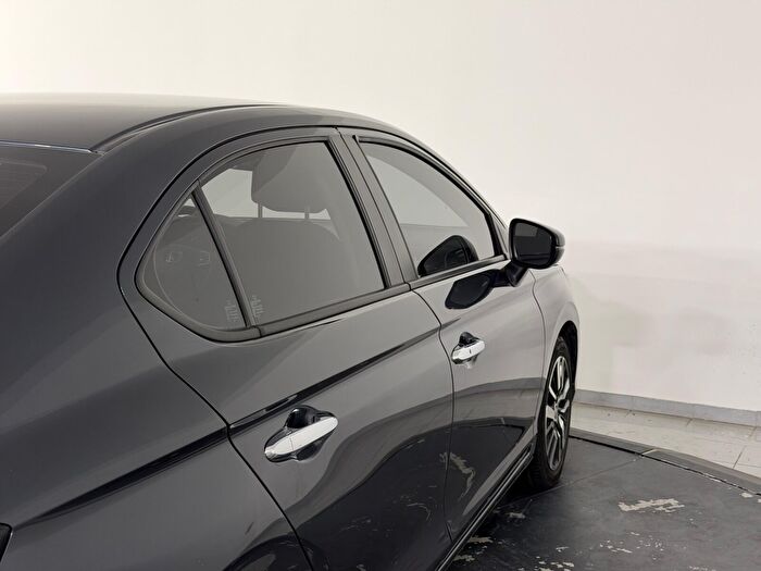 Honda City 1.5 i-VTEC Executive CVT araç görseli 10