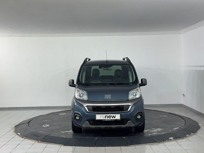 Fiat Fiorino Combi 1.4 Eko Premio araç görseli 2