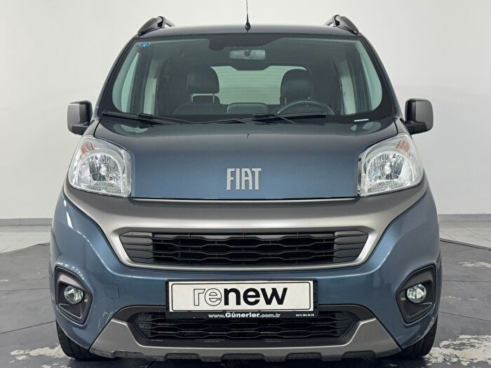 Fiat Fiorino Combi 1.4 Eko Premio araç görseli 9
