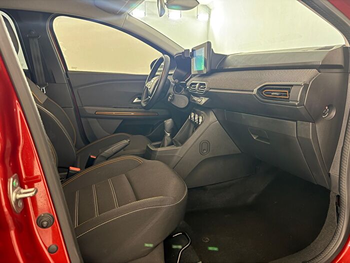 Dacia Sandero Stepway 1.0 Turbo Prestige X-Tronic araç görseli 13