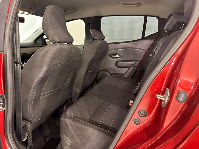 Dacia Sandero Stepway 1.0 Turbo Prestige X-Tronic araç görseli 16