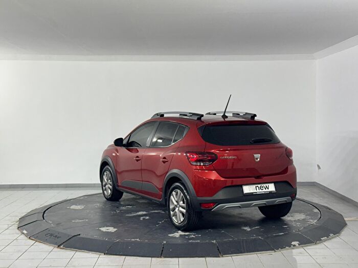 Dacia Sandero Stepway 1.0 Turbo Prestige X-Tronic araç görseli 6