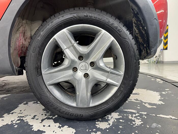 Dacia Sandero 1.5 DCI Stepway araç görseli 24