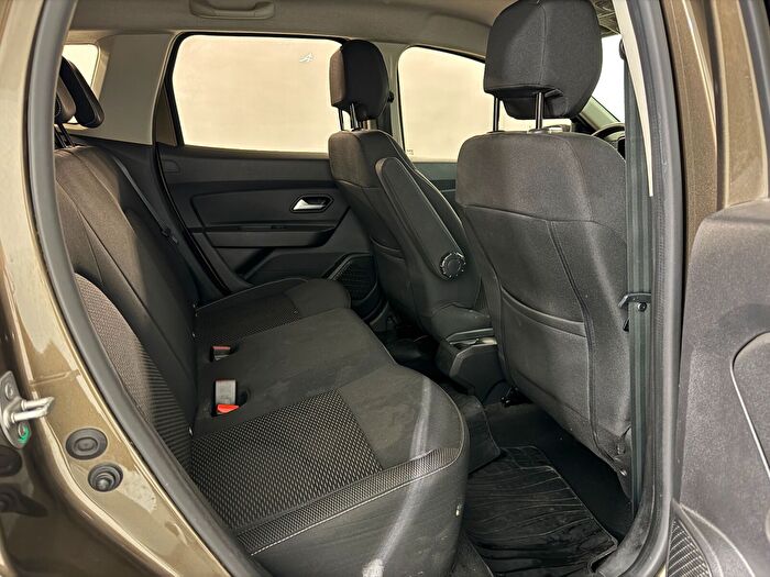 Dacia Duster 14