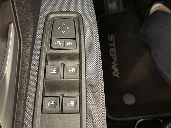 Dacia Sandero Stepway 1.2 Eco-G Expression araç görseli 23
