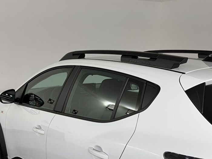 Dacia Sandero Stepway 1.2 Eco-G Expression araç görseli 9