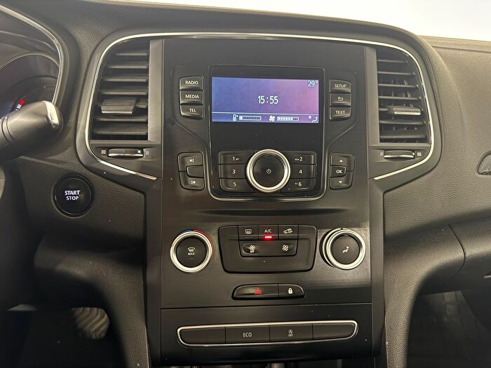 Renault Megane 1.5 BluedCi Touch EDC araç görseli 17