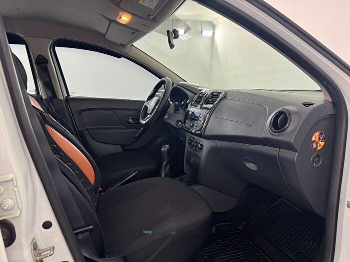 Renault Symbol 1.5 DCI Joy araç görseli 14