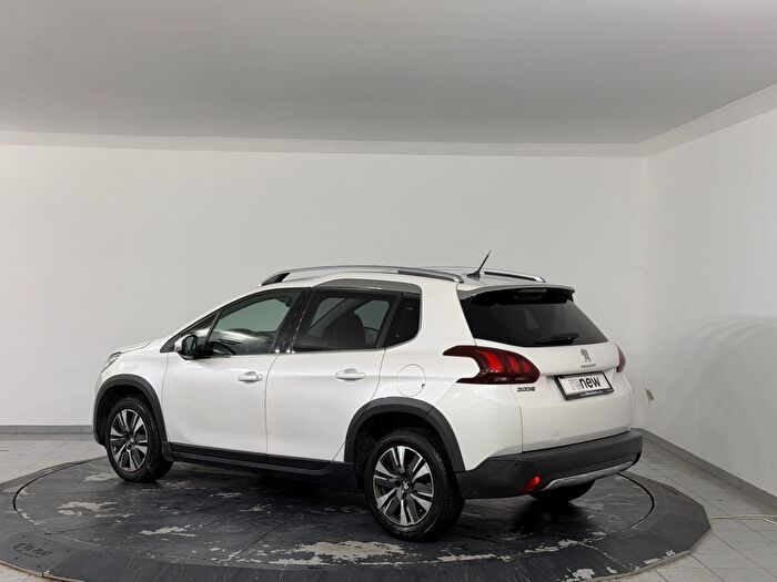 Peugeot 2008 1.5 BlueHDI Start&Stop Allure EAT6 araç görseli 6