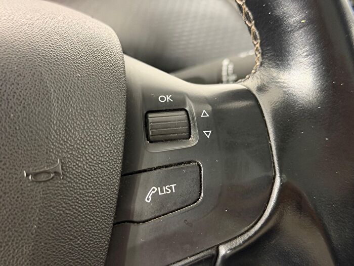 Peugeot 2008 1.5 BlueHDI Start&Stop Allure EAT6 araç görseli 22