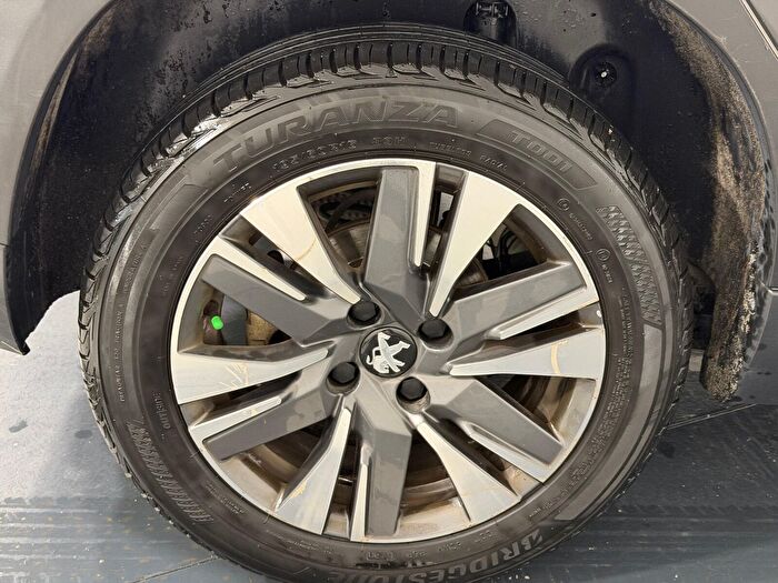 Peugeot 2008 1.5 BlueHDI Start&Stop Allure EAT6 araç görseli 30