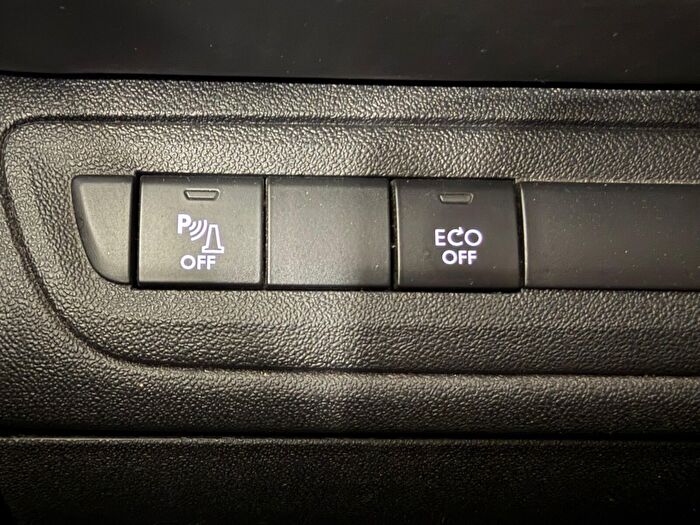 Peugeot 2008 1.5 BlueHDI Start&Stop Allure EAT6 araç görseli 25