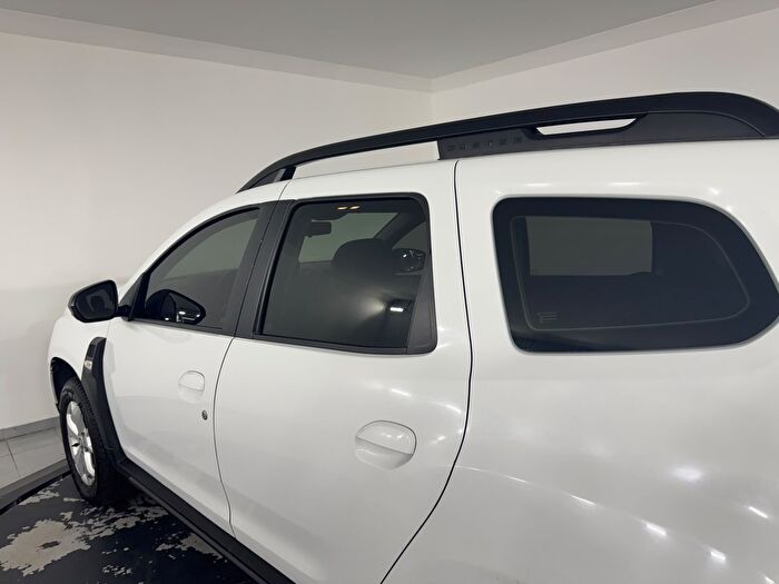 Dacia Duster 1.0 Tce Comfort araç görseli 11