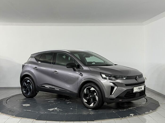 RENAULT CAPTUR TECHNO MİLD HYBRİD EDC 140 HP araç görseli 3