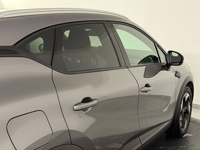 RENAULT CAPTUR TECHNO MİLD HYBRİD EDC 140 HP araç görseli 10