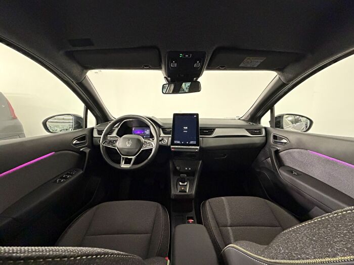 RENAULT CAPTUR TECHNO MİLD HYBRİD EDC 140 HP araç görseli 16