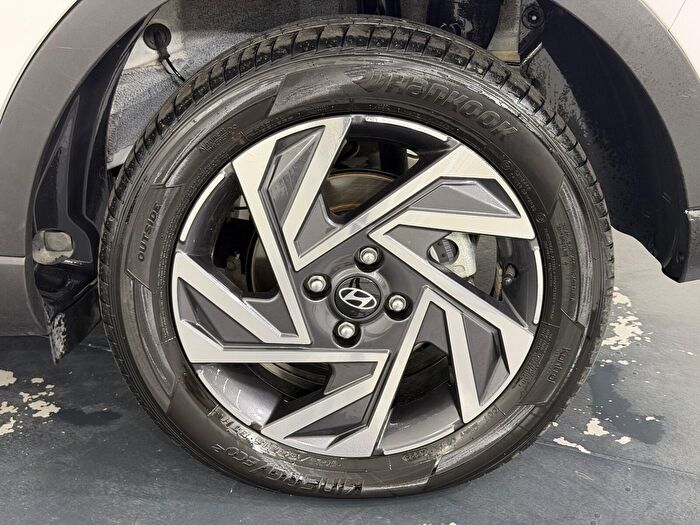 Hyundai Bayon 1.0 T-GDI Jump GSRII araç görseli 30