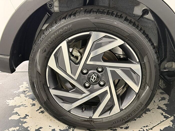 Hyundai Bayon 1.0 T-GDI Jump GSRII araç görseli 29