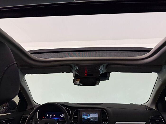 Renault Megane Sedan 1.3 TCe Icon EDC araç görseli 19