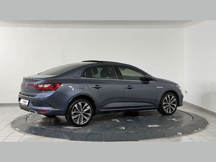 Renault Megane Sedan 1.3 TCe Icon EDC araç görseli 6