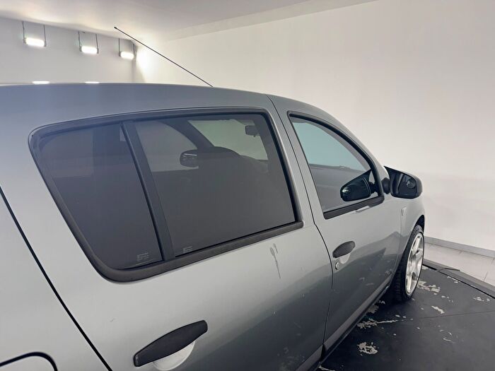 Dacia Sandero 1.4 Ambiance araç görseli 10