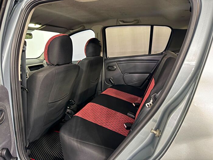 Dacia Sandero 1.4 Ambiance araç görseli 15